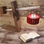 Lampe de table en bois reconstitué